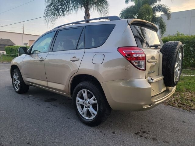 2011 Toyota RAV4 in Pompano Beach, FL 33064 - 2121650 18