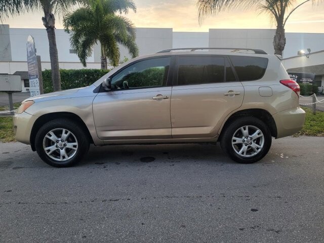 2011 Toyota RAV4 in Pompano Beach, FL 33064 - 2121650 17