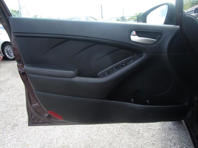 2018 Kia Forte in Tampa, FL 33604-6914 - 2124472 15