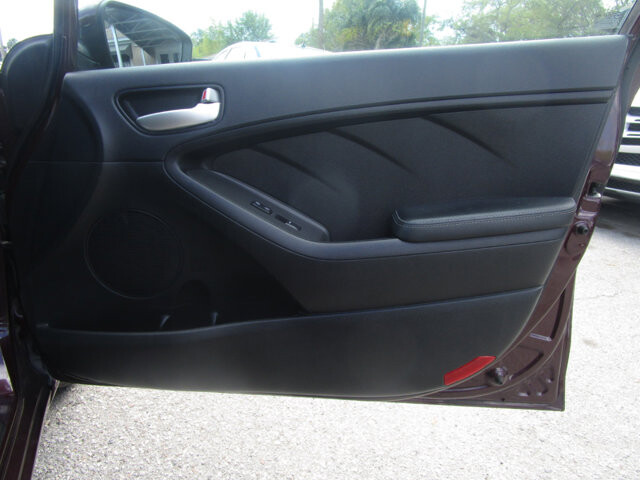 2018 Kia Forte in Tampa, FL 33604-6914 - 2124472 16