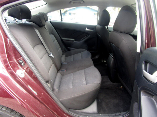 2018 Kia Forte in Tampa, FL 33604-6914 - 2124472 64