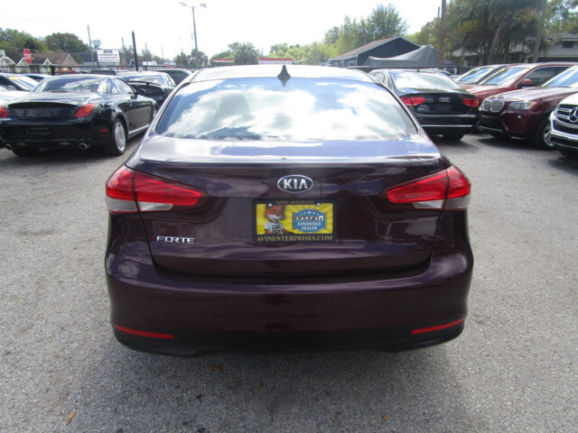 2018 Kia Forte in Tampa, FL 33604-6914 - 2124472 52