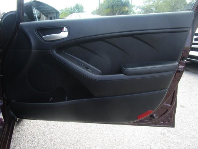 2018 Kia Forte in Tampa, FL 33604-6914 - 2124472 16