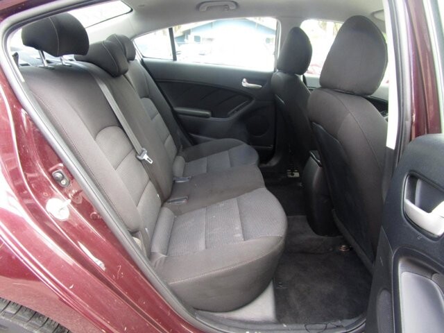 2018 Kia Forte in Tampa, FL 33604-6914 - 2124472 8