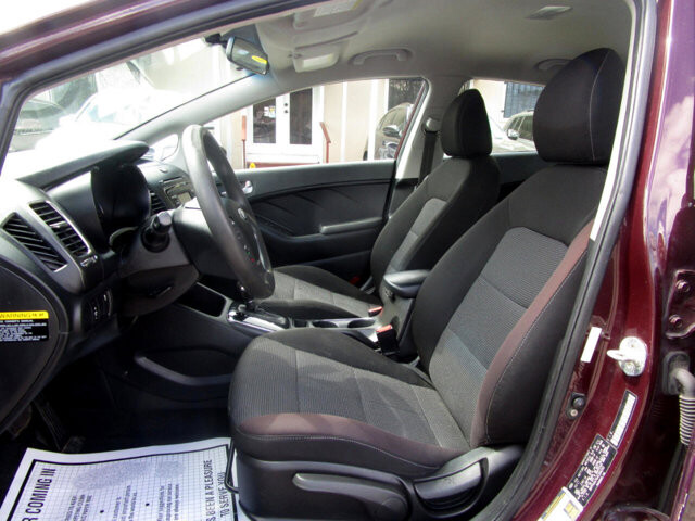 2018 Kia Forte in Tampa, FL 33604-6914 - 2124472 7