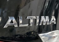 2017 Nissan Altima in Chantilly, VA 20152 - 2125701 9