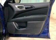 2017 Nissan Pathfinder in Chantilly, VA 20152 - 2125703 6