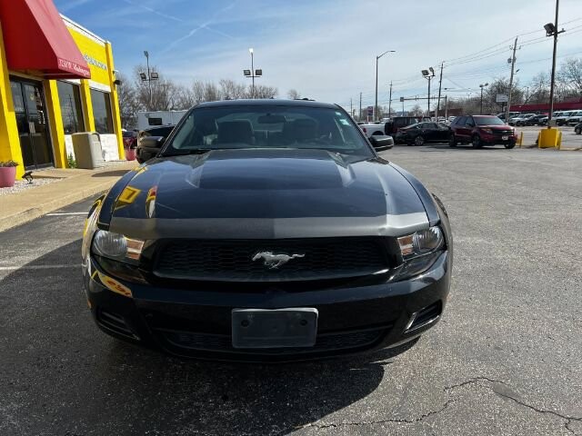 2012 Ford Mustang in Indianapolis, IN 46222-4002 - 2125722 17