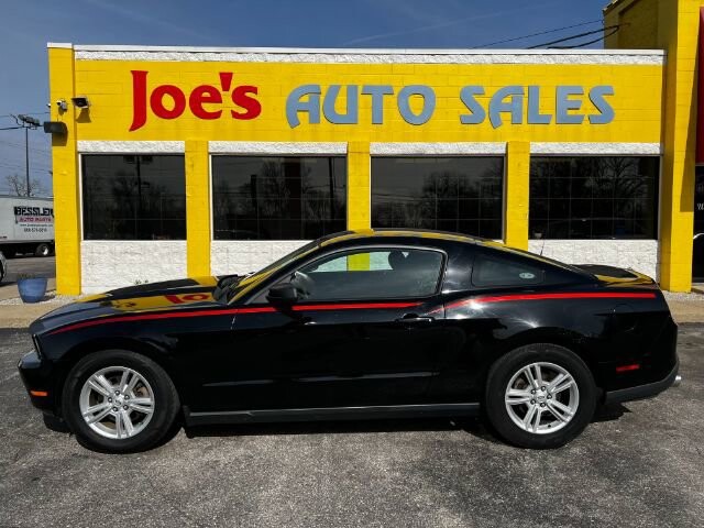 2012 Ford Mustang in Indianapolis, IN 46222-4002 - 2125722 16