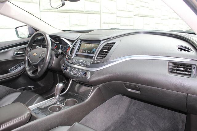 2019 Chevrolet Impala in Decatur, GA 30032 - 2126309 70