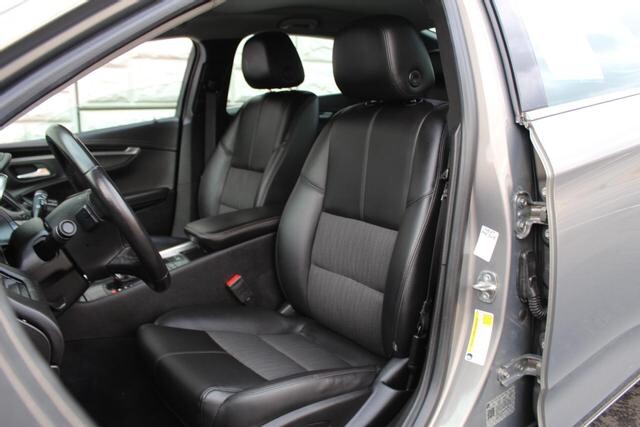 2019 Chevrolet Impala in Decatur, GA 30032 - 2126309 84