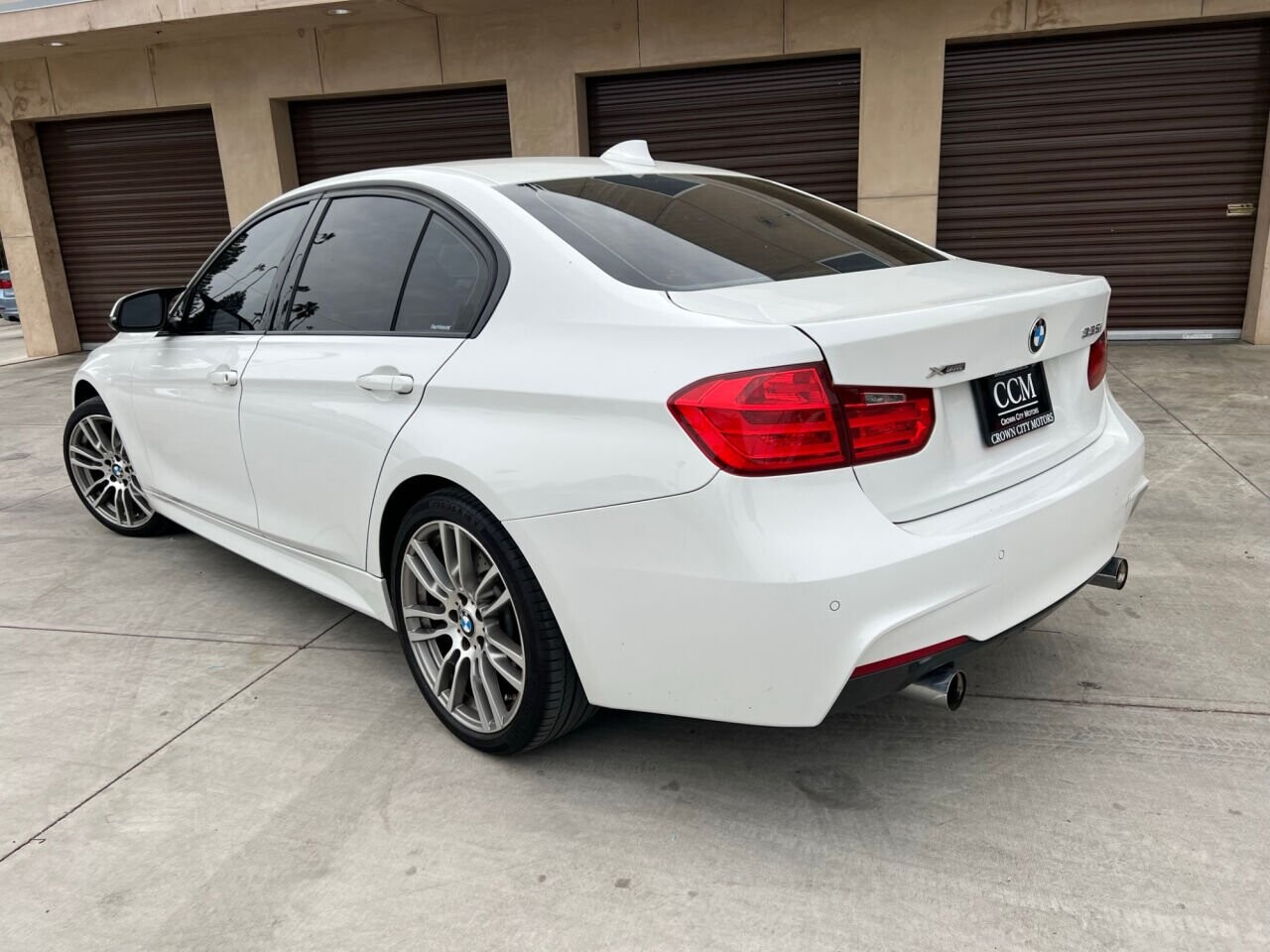 2015 BMW 335i xDrive in Pasadena, CA 91107 - 2128117 3