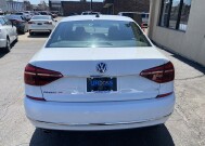 2017 Volkswagen Passat in Cicero, IL 60804 - 2129883 6