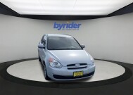 2011 Hyundai Accent in Milwaukee, WI 53221 - 2130888 5