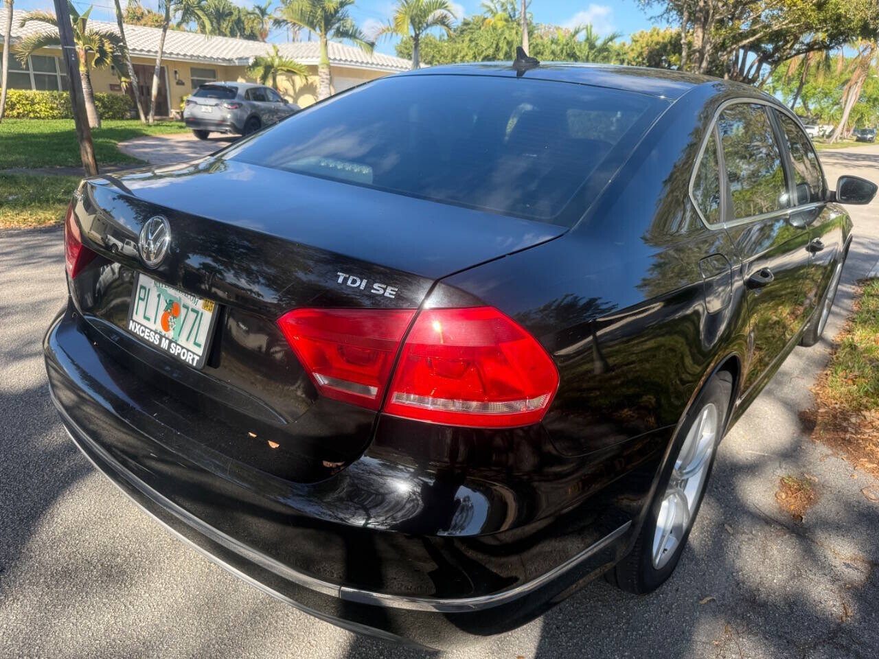 2013 Volkswagen Passat in Hollywood, FL 33023-1906 - 2133248 6
