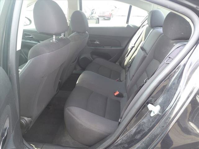2013 Chevrolet Cruze in Warren, OH 44484 - 2136198 5