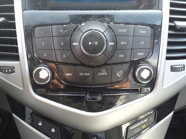 2013 Chevrolet Cruze in Warren, OH 44484 - 2136198 7