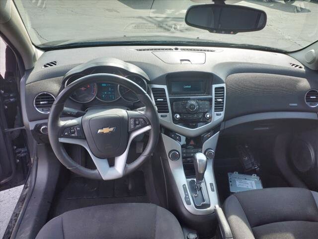 2013 Chevrolet Cruze in Warren, OH 44484 - 2136198 6