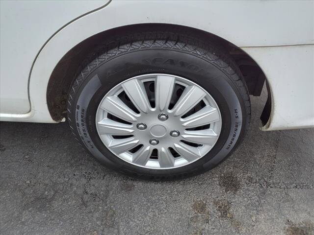 2015 Nissan Versa in Warren, OH 44484 - 2138626 4