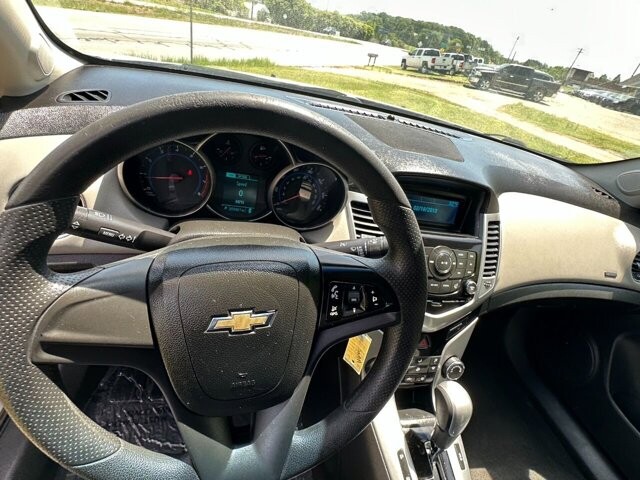 2016 Chevrolet Cruze in Commerce, GA 30529 - 2142530 41