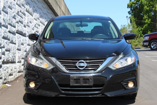 2017 Nissan Altima in Decatur, GA 30032 - 2142815 126