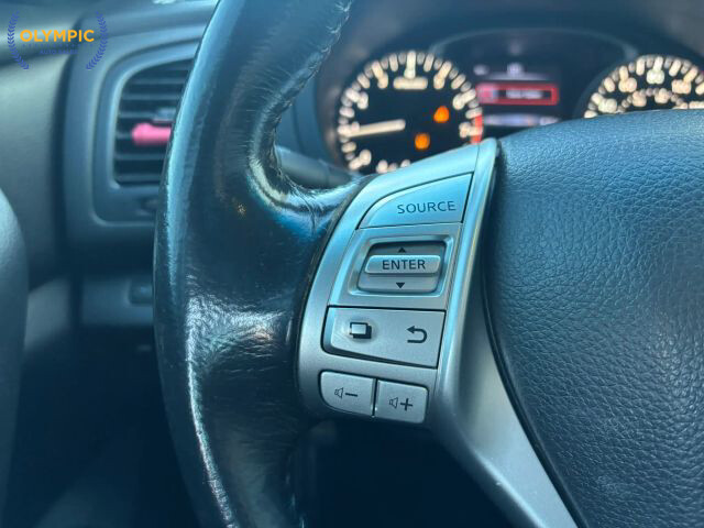 2017 Nissan Altima in Decatur, GA 30032 - 2142815 22