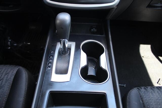 2017 Nissan Altima in Decatur, GA 30032 - 2142815 140