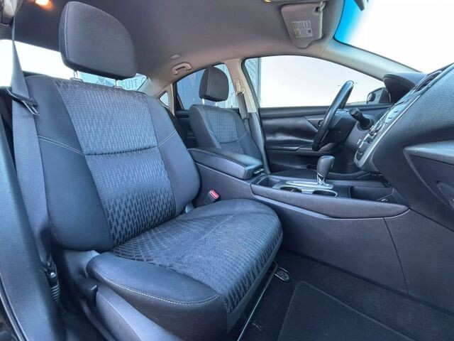 2017 Nissan Altima in Decatur, GA 30032 - 2142815 75