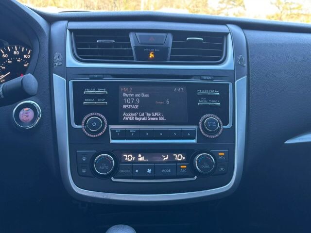 2017 Nissan Altima in Decatur, GA 30032 - 2142815 68