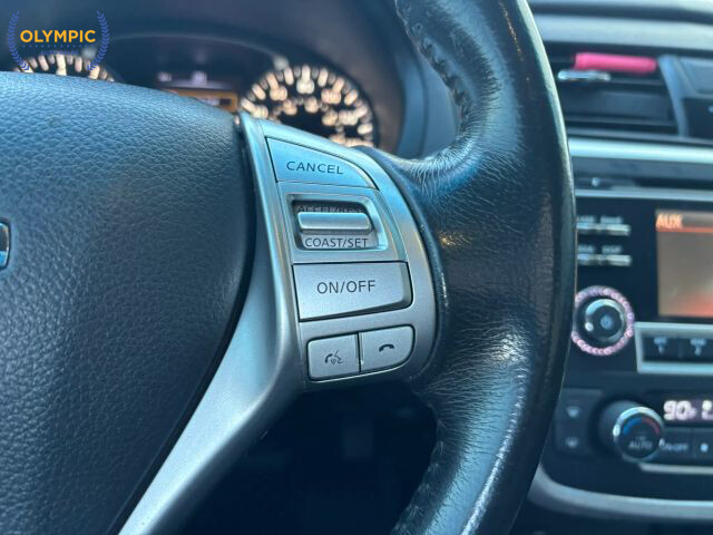 2017 Nissan Altima in Decatur, GA 30032 - 2142815 24