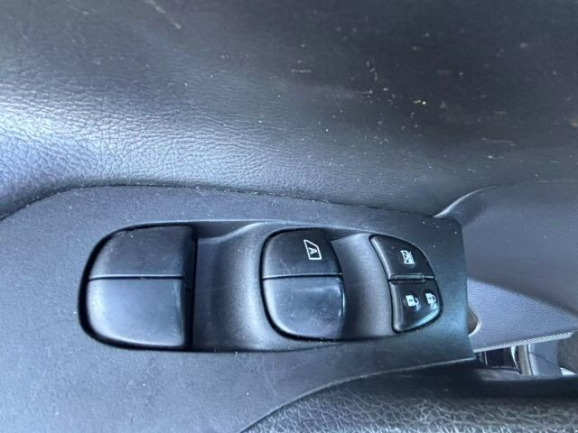 2017 Nissan Altima in Decatur, GA 30032 - 2142815 70