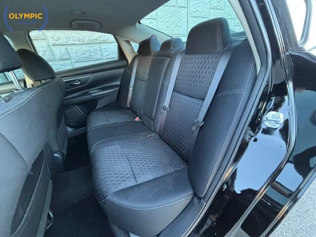 2017 Nissan Altima in Decatur, GA 30032 - 2142815 37