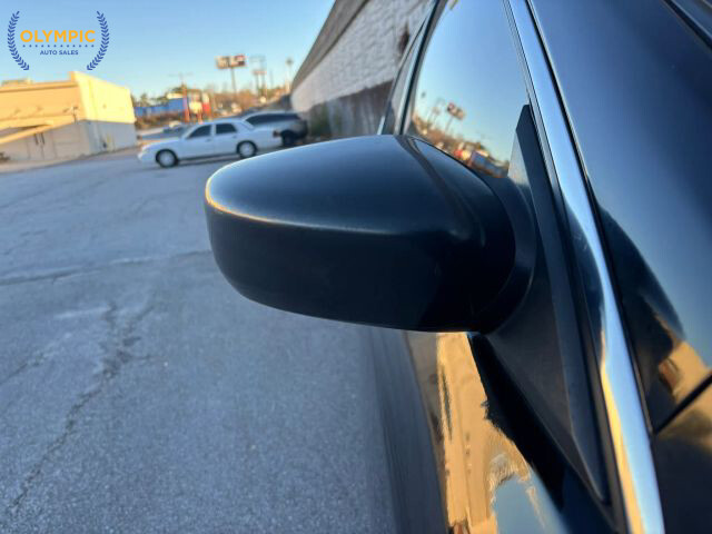 2017 Nissan Altima in Decatur, GA 30032 - 2142815 14