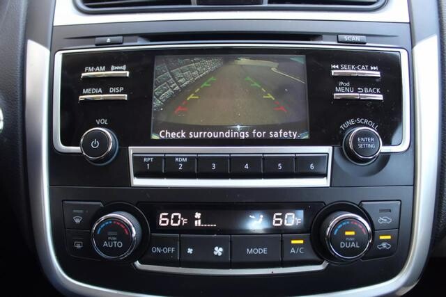 2017 Nissan Altima in Decatur, GA 30032 - 2142815 139