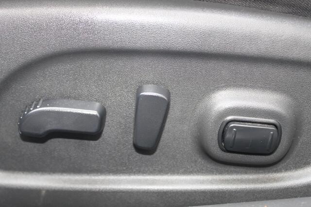 2017 Nissan Altima in Decatur, GA 30032 - 2142815 112