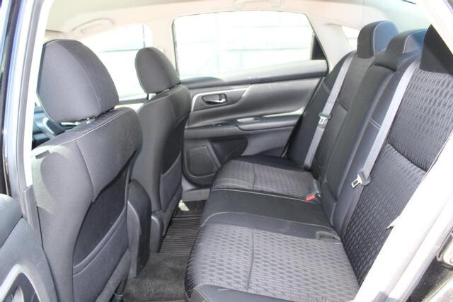 2017 Nissan Altima in Decatur, GA 30032 - 2142815 146