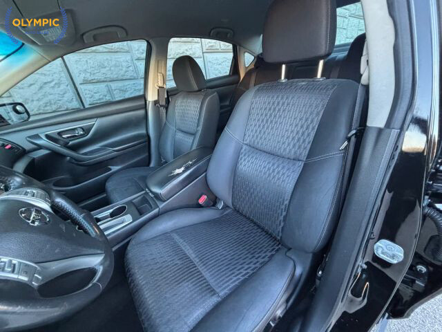 2017 Nissan Altima in Decatur, GA 30032 - 2142815 35