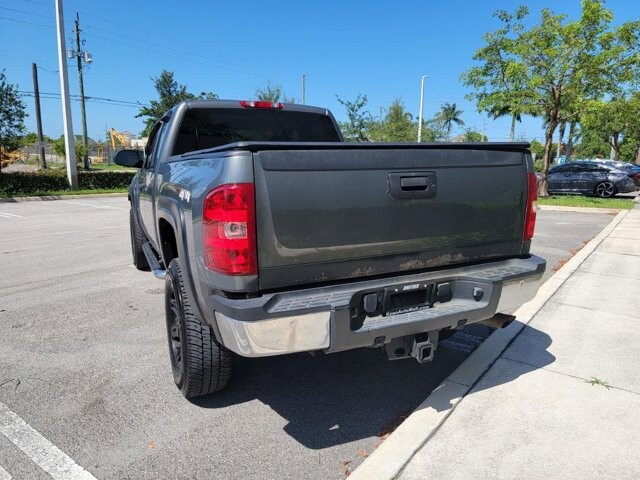 2011 GMC Sierra 2500 in Pompano Beach, FL 33064 - 2143279 7