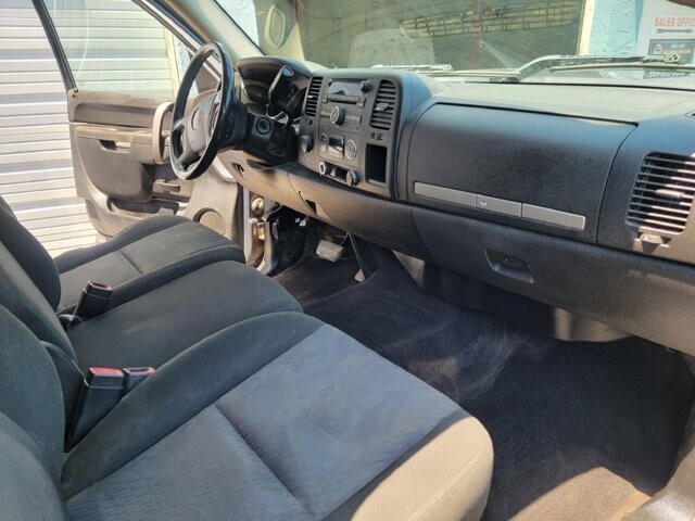 2011 GMC Sierra 2500 in Pompano Beach, FL 33064 - 2143279 21