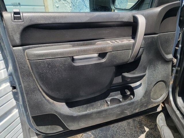 2011 GMC Sierra 2500 in Pompano Beach, FL 33064 - 2143279 15