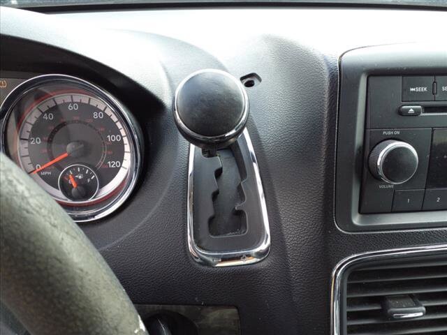 2011 Dodge Grand Caravan in Warren, OH 44484 - 2145415 10