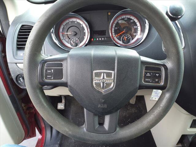 2011 Dodge Grand Caravan in Warren, OH 44484 - 2145415 11