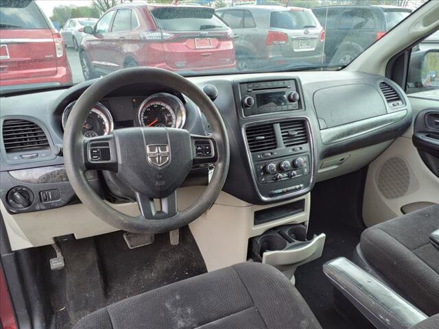 2011 Dodge Grand Caravan in Warren, OH 44484 - 2145415 7