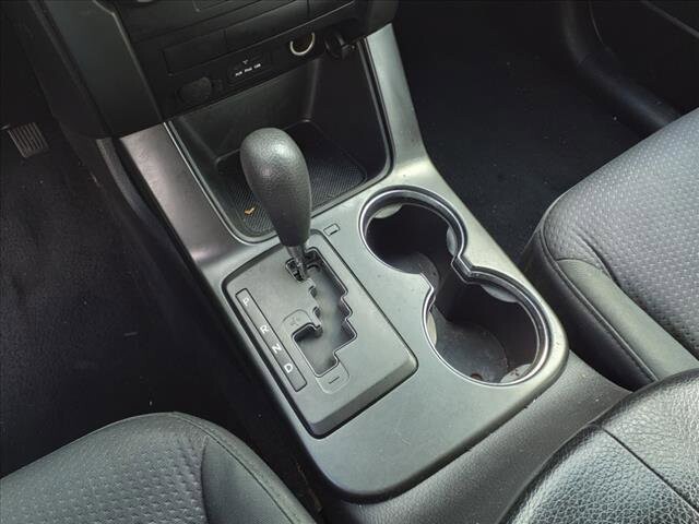 2011 Kia Sorento in Warren, OH 44484 - 2145416 10