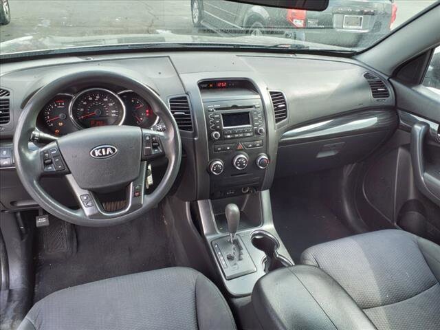2011 Kia Sorento in Warren, OH 44484 - 2145416 6