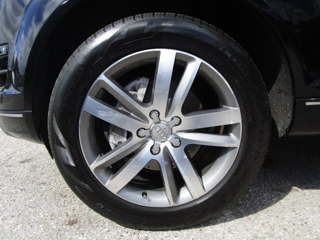 2015 Audi Q7 in Tampa, FL 33604-6914 - 2147567 26