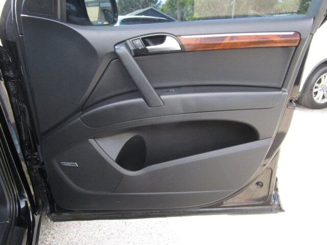 2015 Audi Q7 in Tampa, FL 33604-6914 - 2147567 22