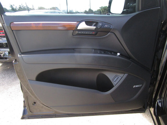 2015 Audi Q7 in Tampa, FL 33604-6914 - 2147567 21