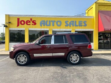2010 Lincoln Navigator in Indianapolis, IN 46222-4002
