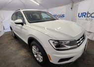 2018 Volkswagen Tiguan in Cicero, IL 60804 - 2150151 9